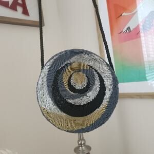 Beaded Geometric Pattern Circle Purse
